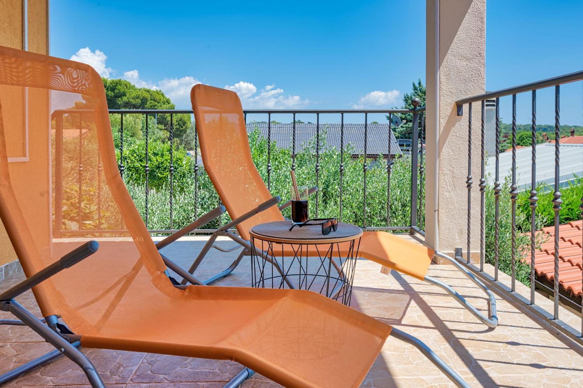 Apartment Teuta Apartments - A Beach And A Sea View *