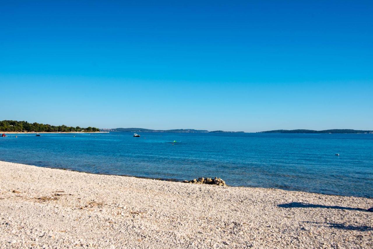 Teuta Apartments - A Beach And A Sea View * Peroj