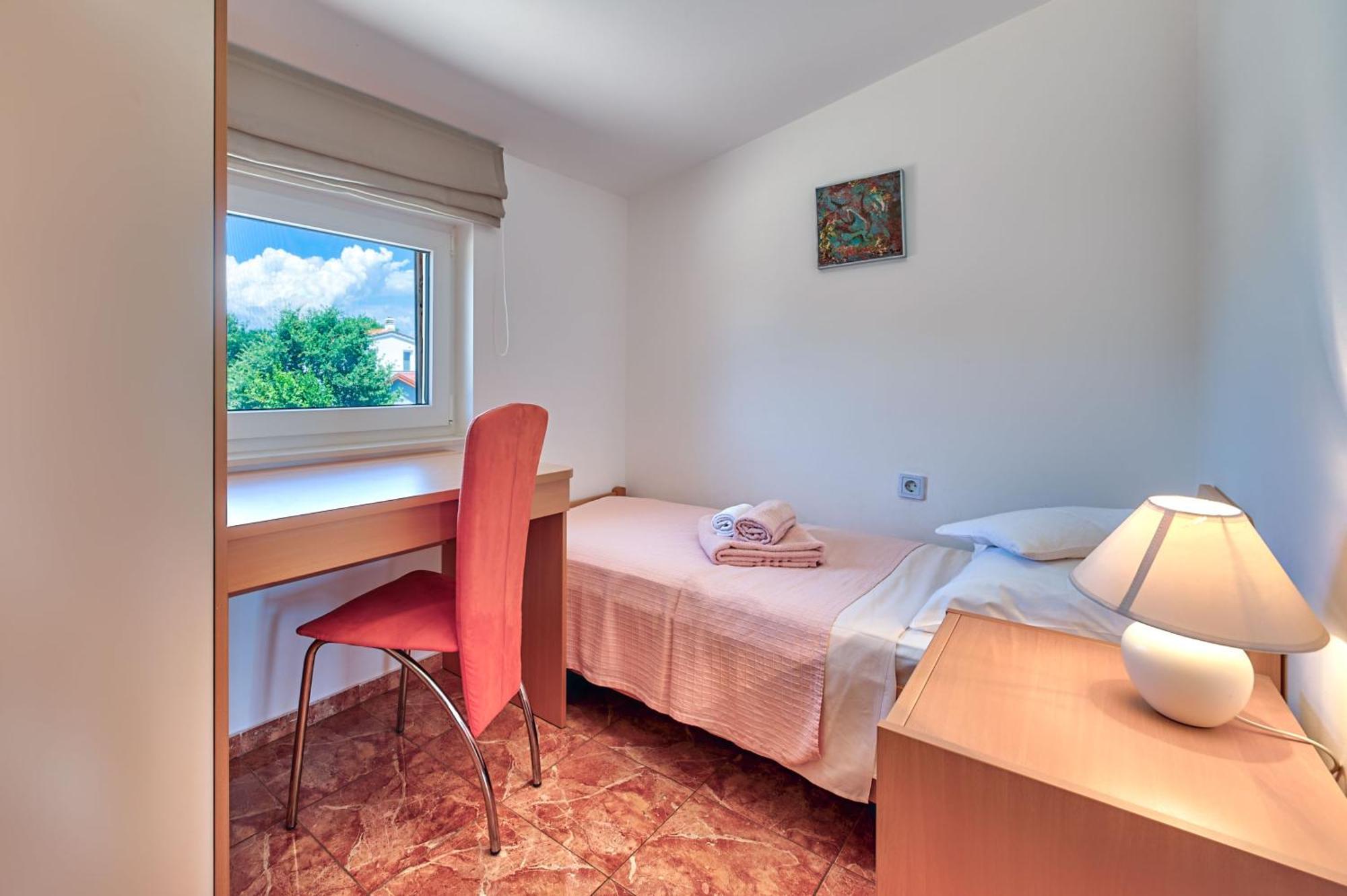 Apartment Teuta Apartments - A Beach And A Sea View *